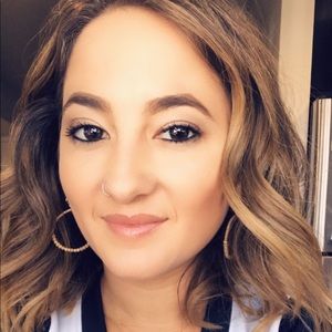 Meet your Posher, Katrina